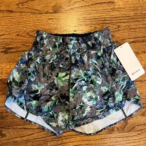 Lululemon Track That MR 5” Shorts NWT